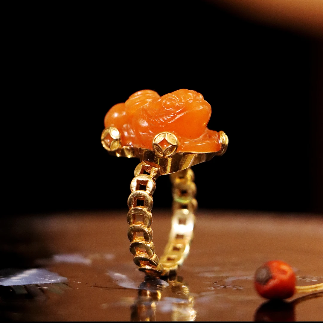 【金蟾衔福】14圈 冰种满色红翡翠金蟾戒指 银镀金国风设计镶嵌