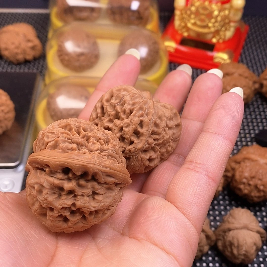 文玩核桃吊坠明***643尺水龙纹