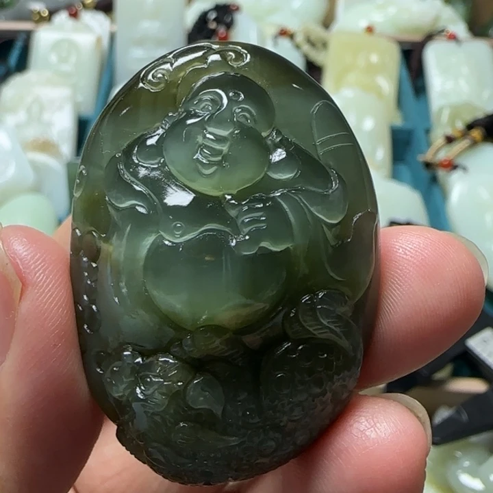 和田玉未镶嵌颈饰