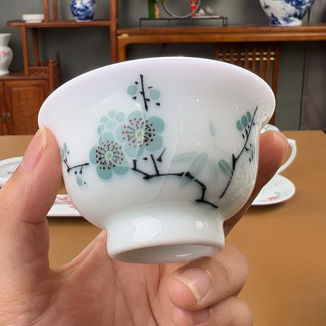 柴窑 绿梅小压手杯，微瑕开片
