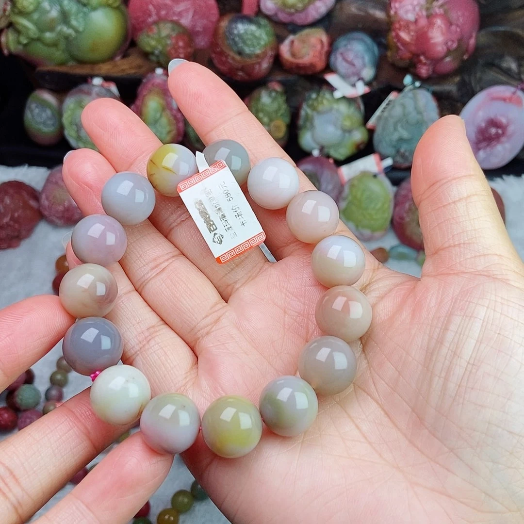 未镶嵌石英质玉（盐源）珠宝半成品