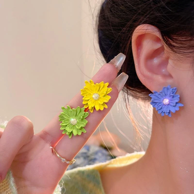 铜合金锆石耳饰 春夏新款小清新花朵耳环女仙甜美气质小雏菊耳钉