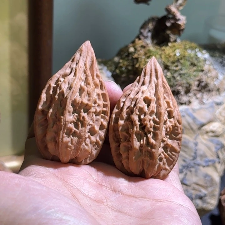 文玩核桃吊坠红缨枪