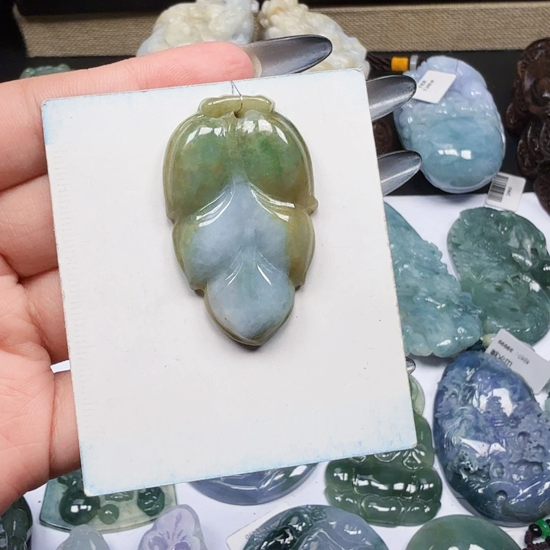 翡翠未镶嵌挂件翡翠