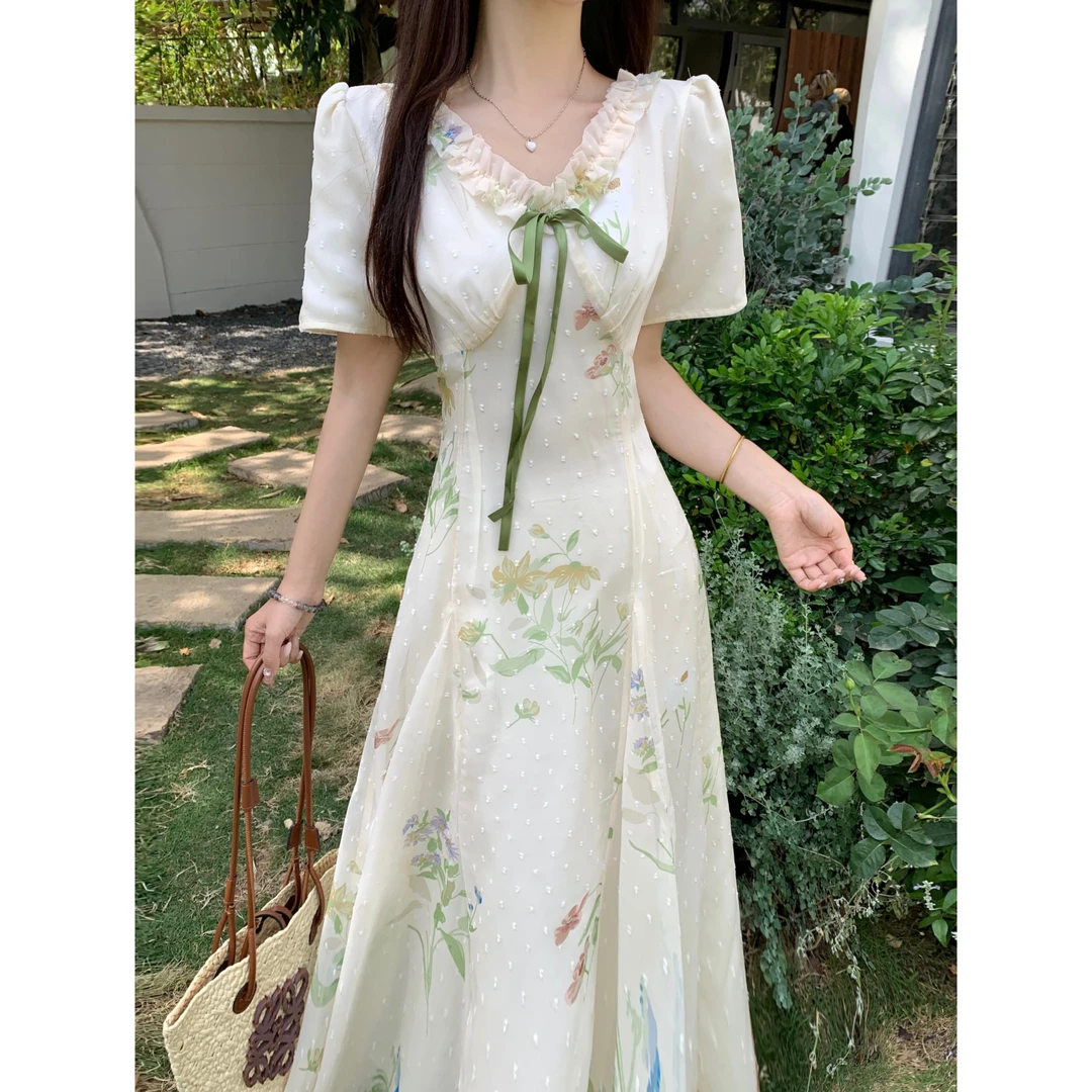 夏季新款法式温柔风碎花连衣裙收腰显瘦大码连衣裙胖mm旅行连衣裙