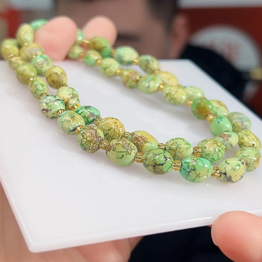 一***生绿松石未镶嵌珠宝奇石