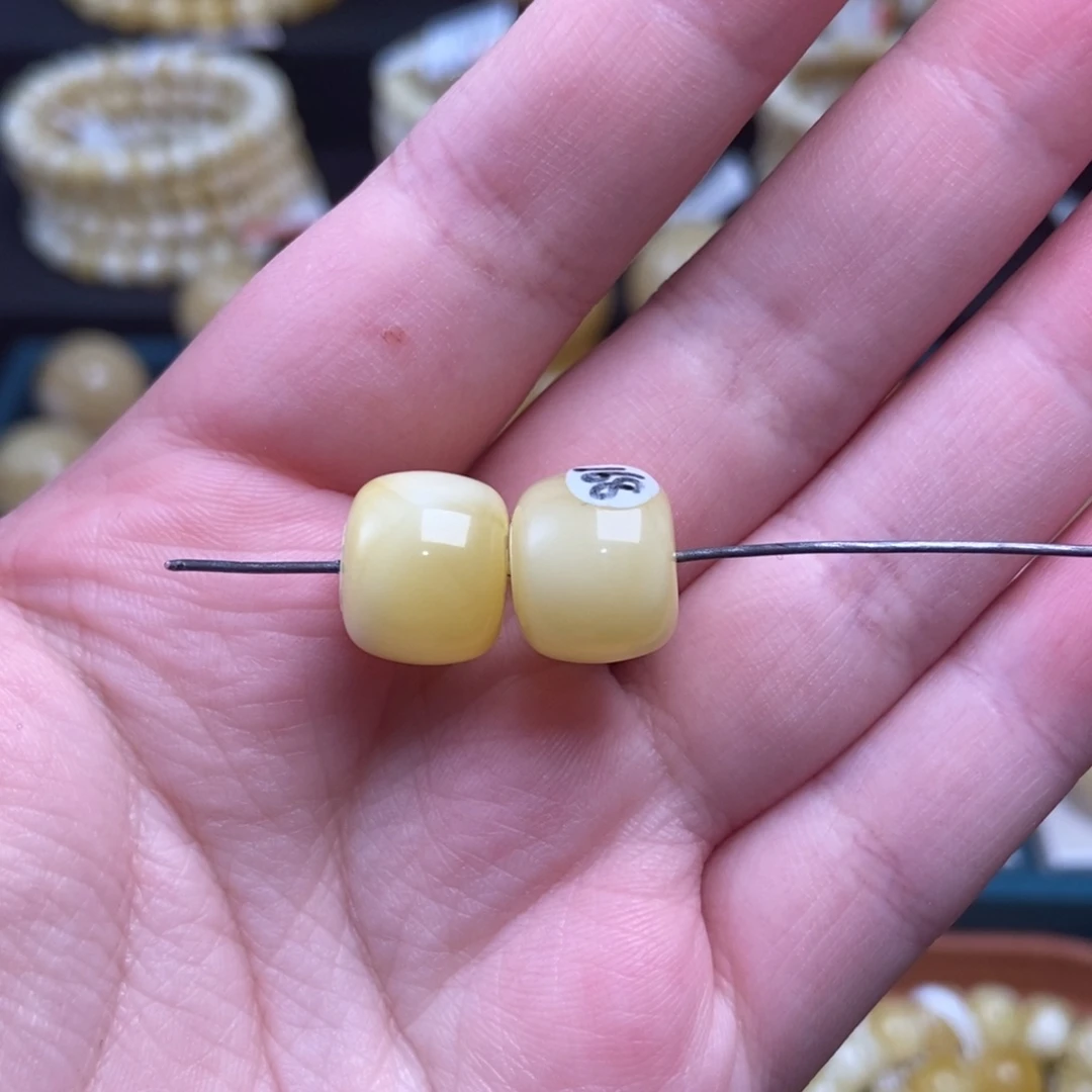 蜜蜡未镶嵌珠宝奇石卡12.7