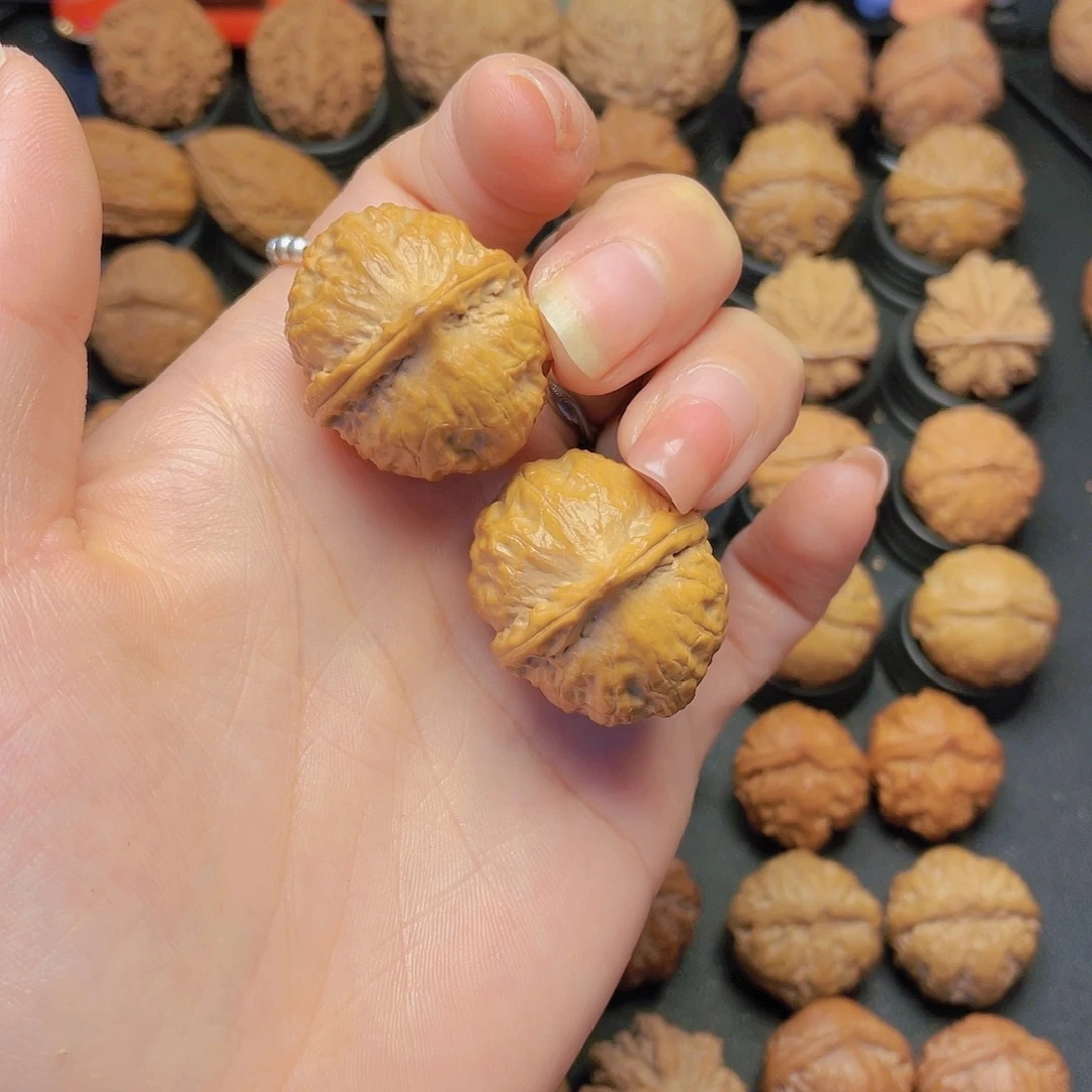 文玩核桃把件小****y文玩核桃