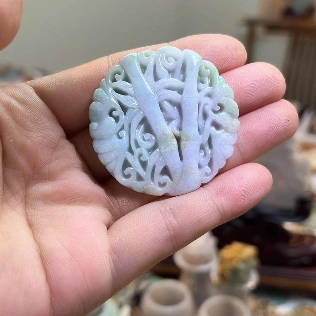 翡翠未镶嵌颈饰挂件