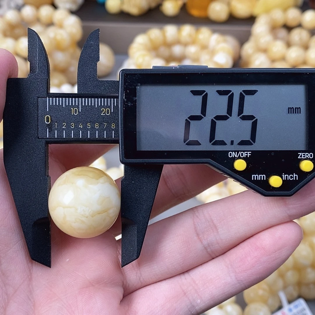 蜜蜡未镶嵌珠宝奇石