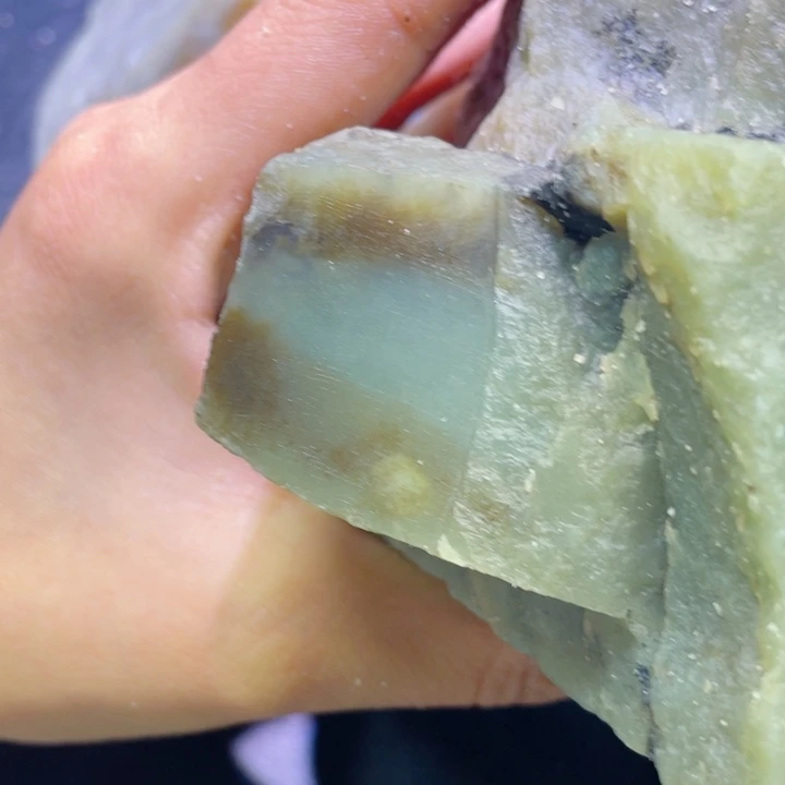 和田玉未镶嵌珠宝半成品