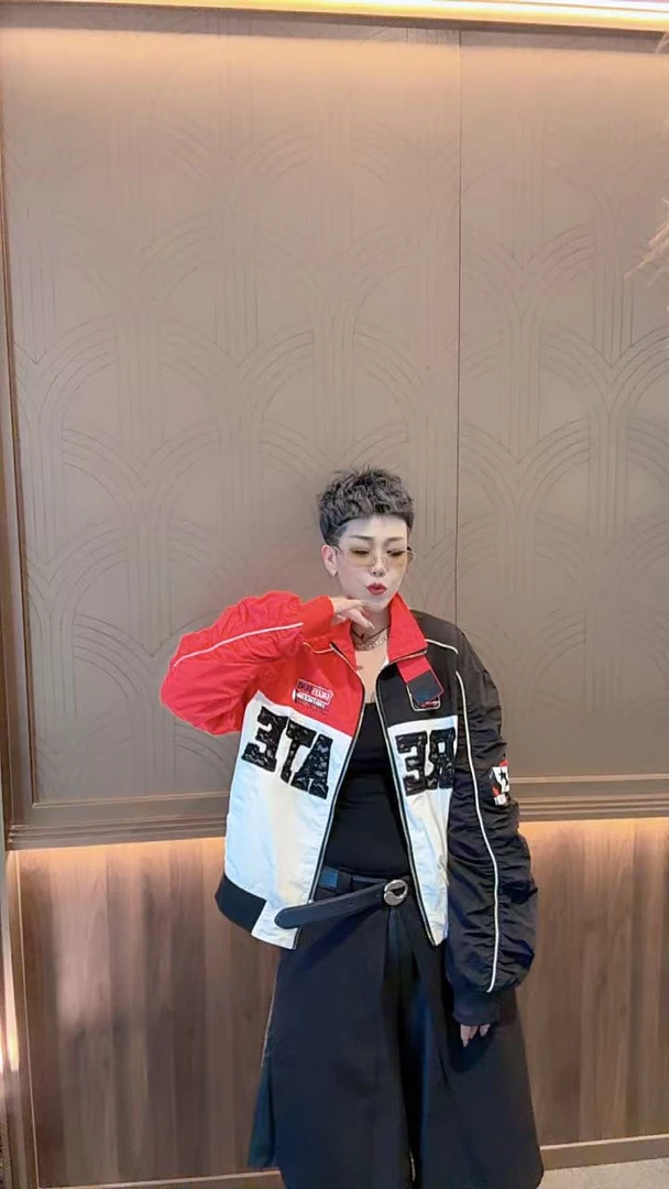 YY欧货潮牌立领拼色机车服款外套17590
