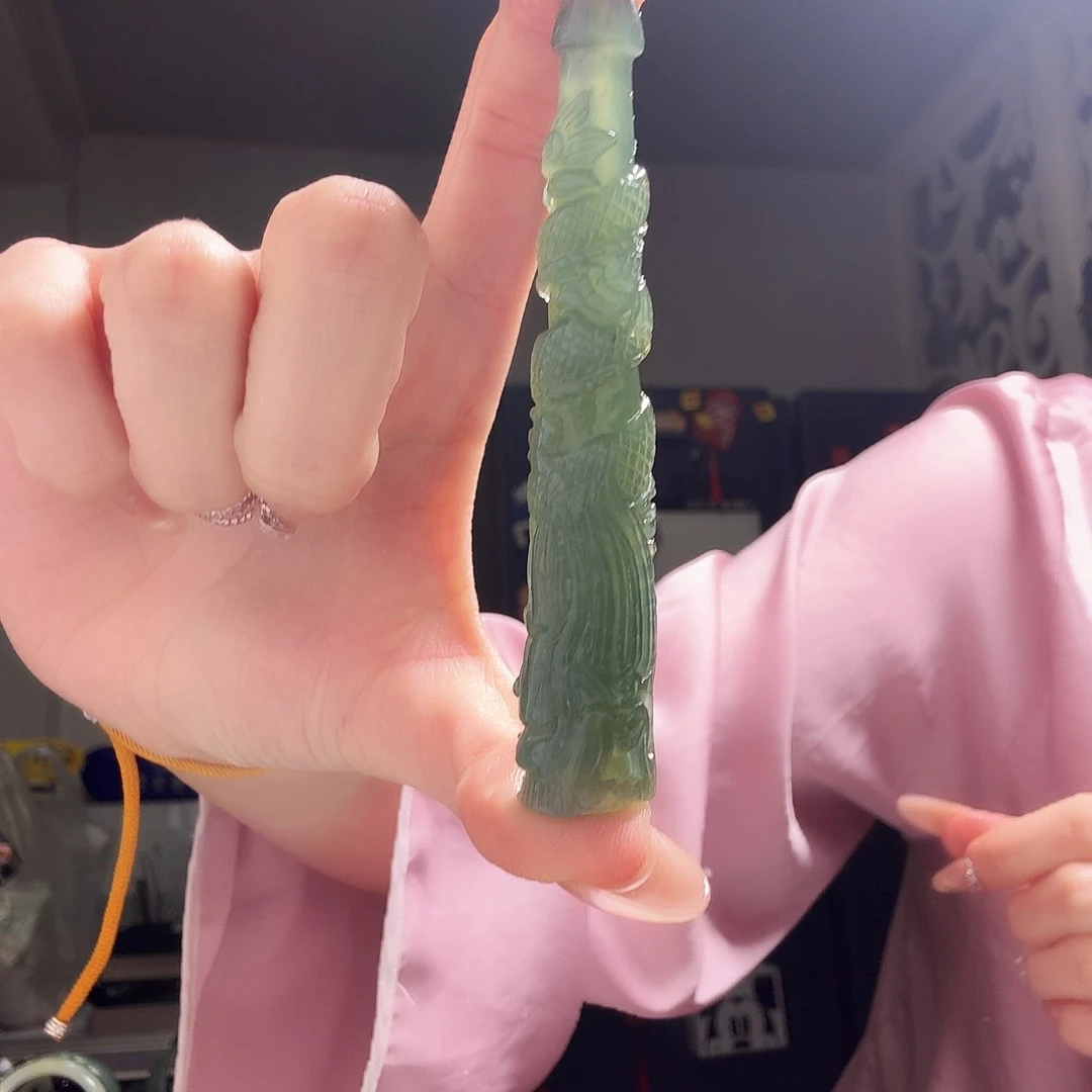 蛇纹石玉烟嘴未镶嵌过*招