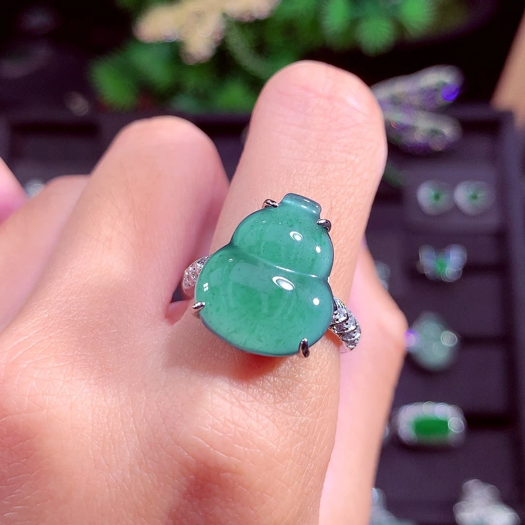 颈饰未镶嵌翡翠天然