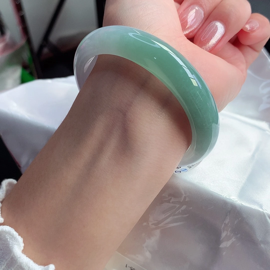翡翠手镯未镶嵌天然A货翡翠56/57