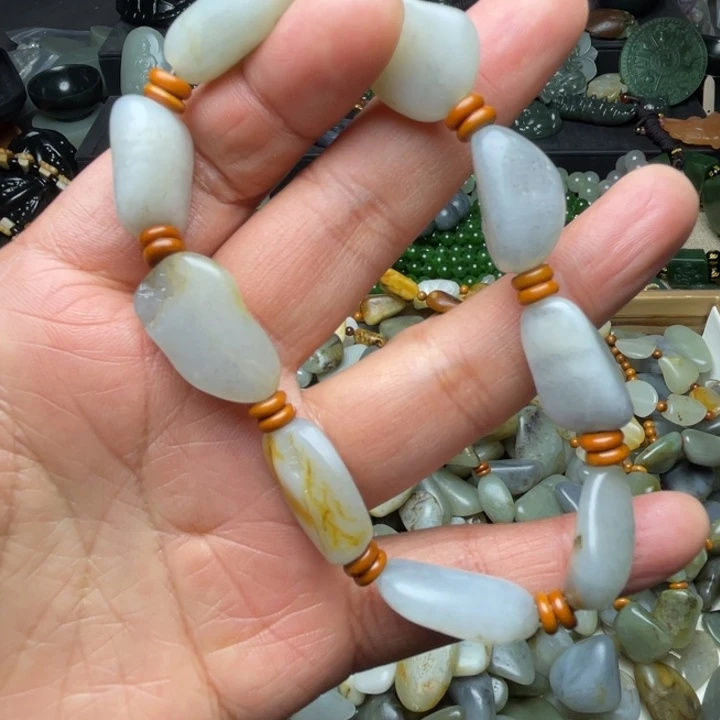 和田玉未镶嵌珠宝半成品