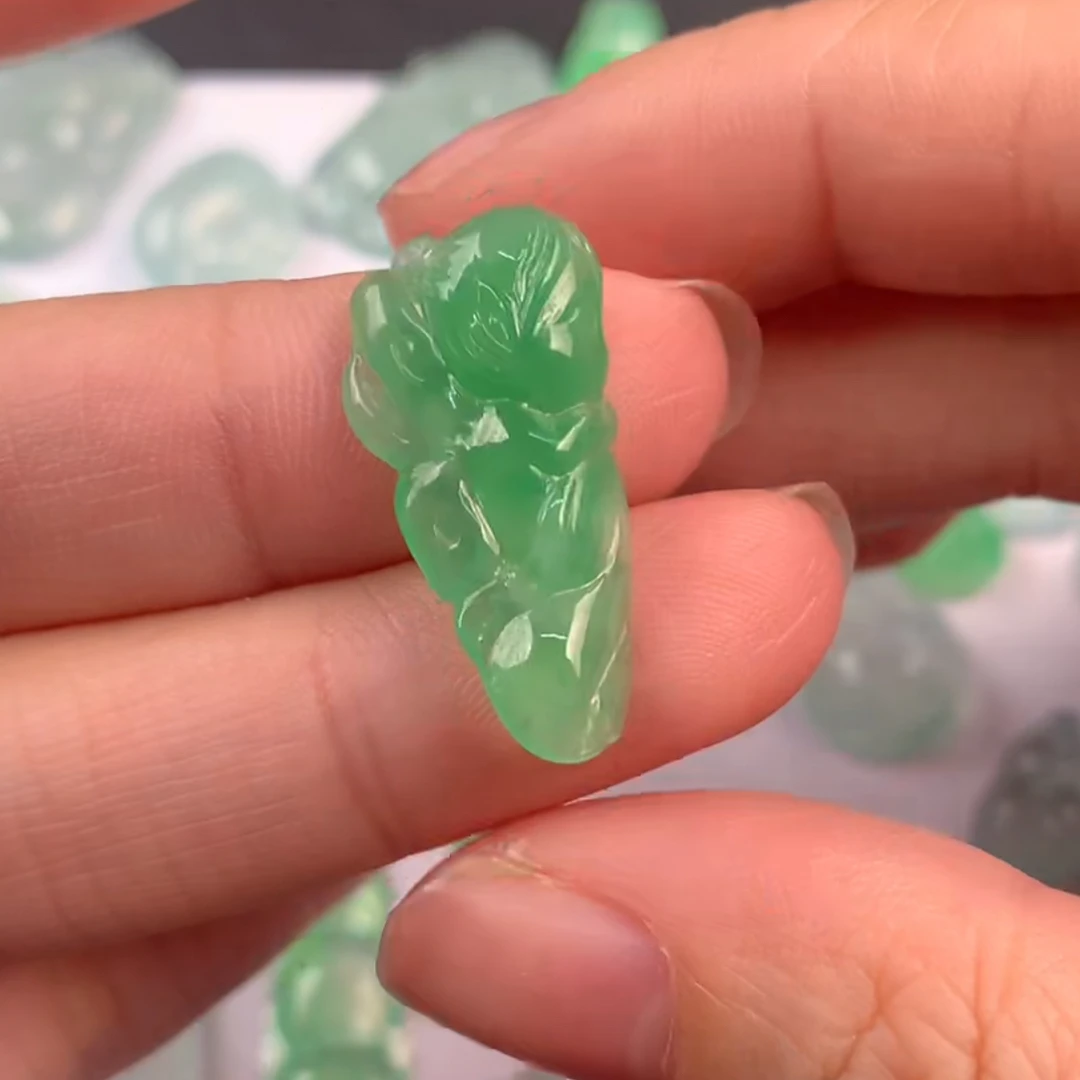 天然缅甸翡翠A货未镶嵌仙子-琴
