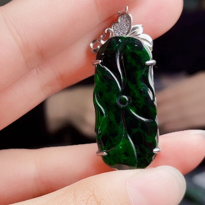 翡翠银S925镶嵌颈饰多样性