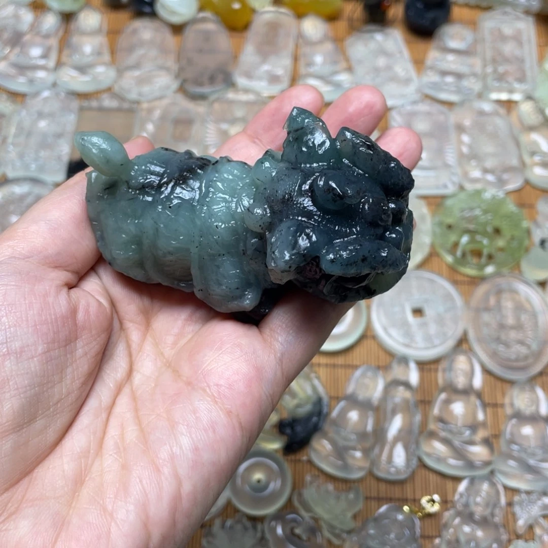 未镶嵌蛇纹石玉颈饰吧***爱