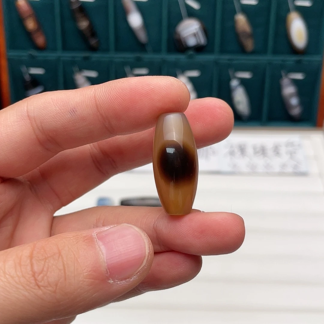 玛瑙/玉髓颈饰未镶嵌元*