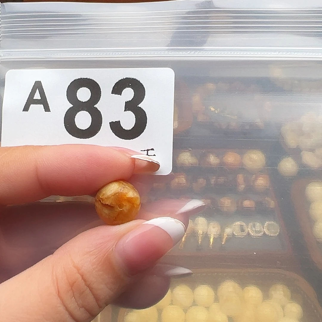 啥***懂琥珀未镶嵌裸石微瑕12