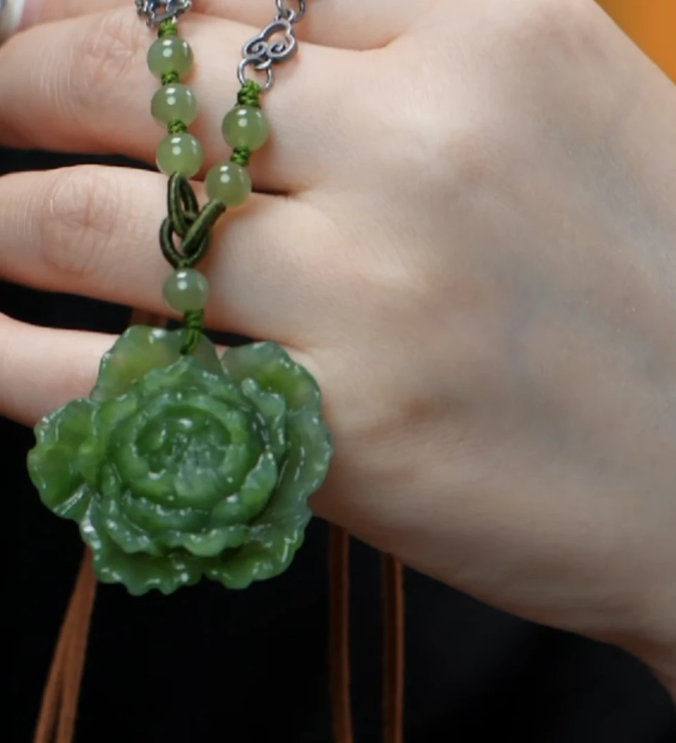 （碧玉）碧玉牡丹花 多样性发其一