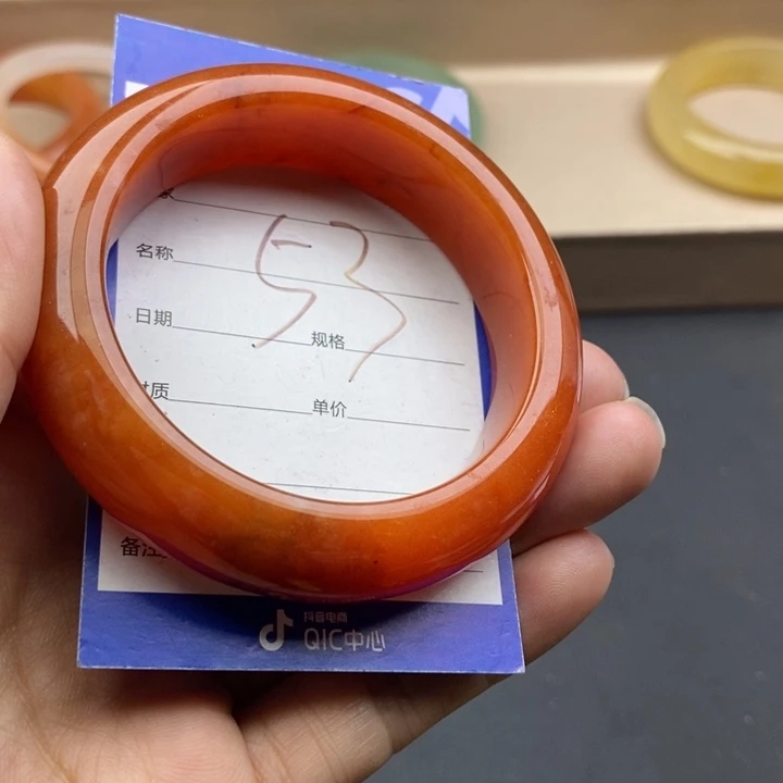 石英质玉未镶嵌手镯