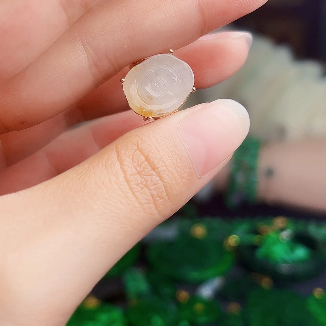 颈饰银S925镶嵌翡翠多样性