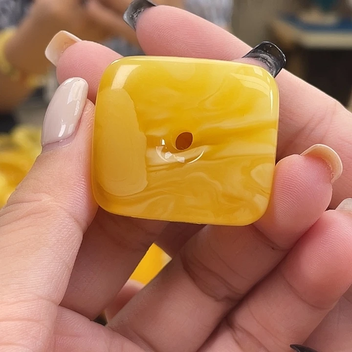 琥珀未镶嵌珠宝奇石h70
