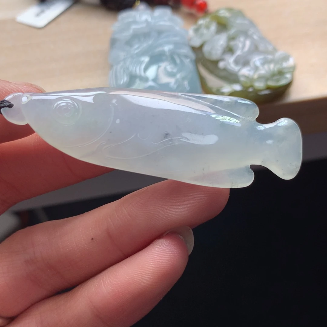 颈饰未镶嵌翡翠吊坠