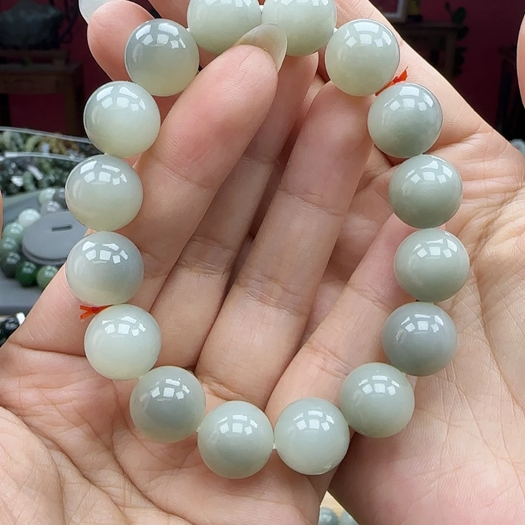 自***醒未镶嵌手链和田玉