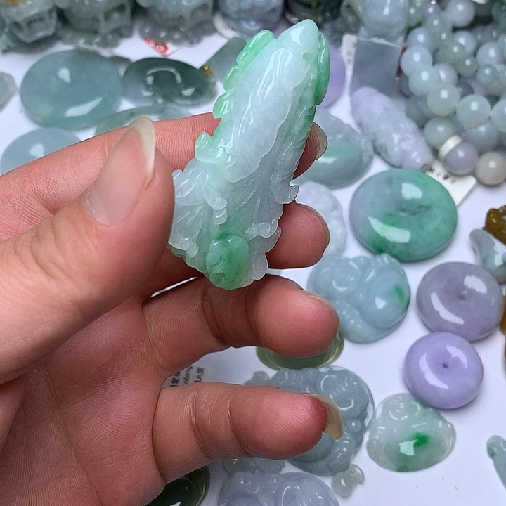 翡翠未镶嵌颈饰天然翡翠