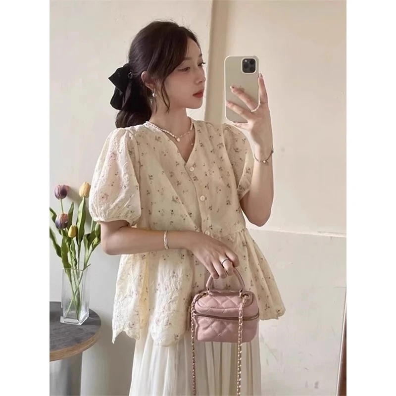 特大码300斤法式小众泡泡袖碎花衬衫女夏胖MM温柔甜美v领短袖衬衣