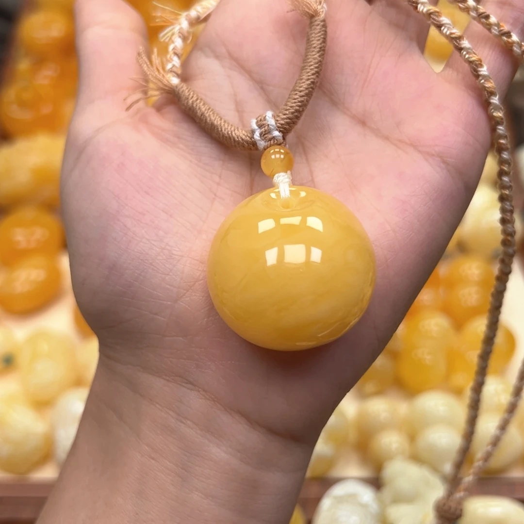 暖***、琥珀未镶嵌颈饰蜜蜡