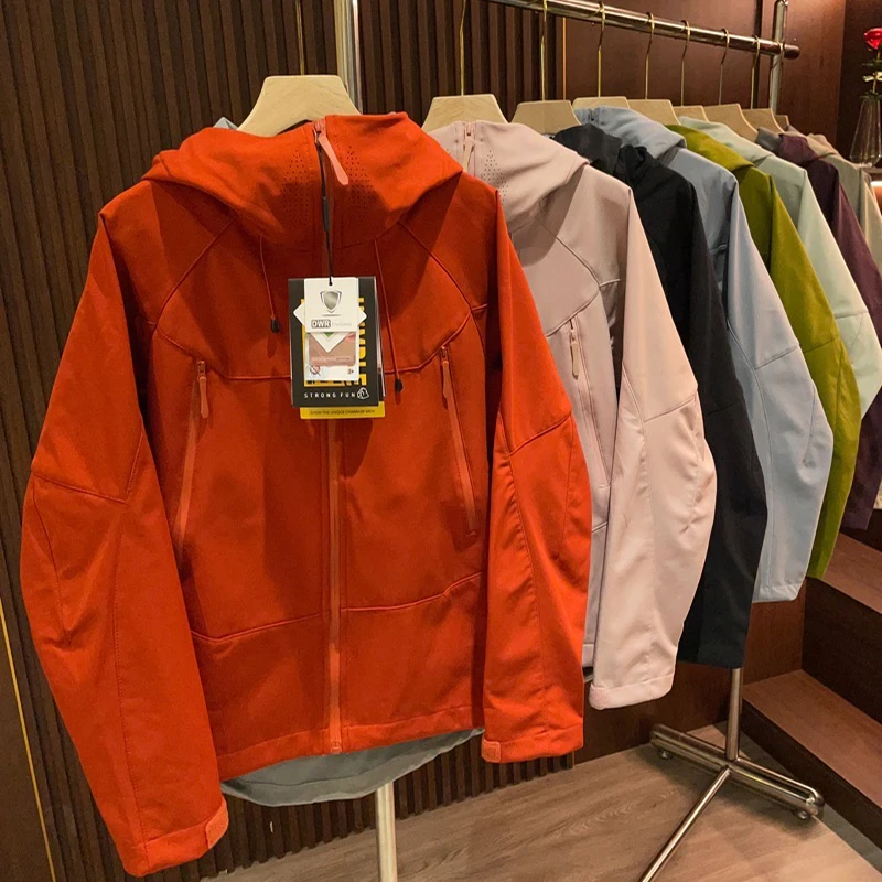 【双双外贸】户外早春加绒男女同款防风软壳三防冲锋衣T37-24023