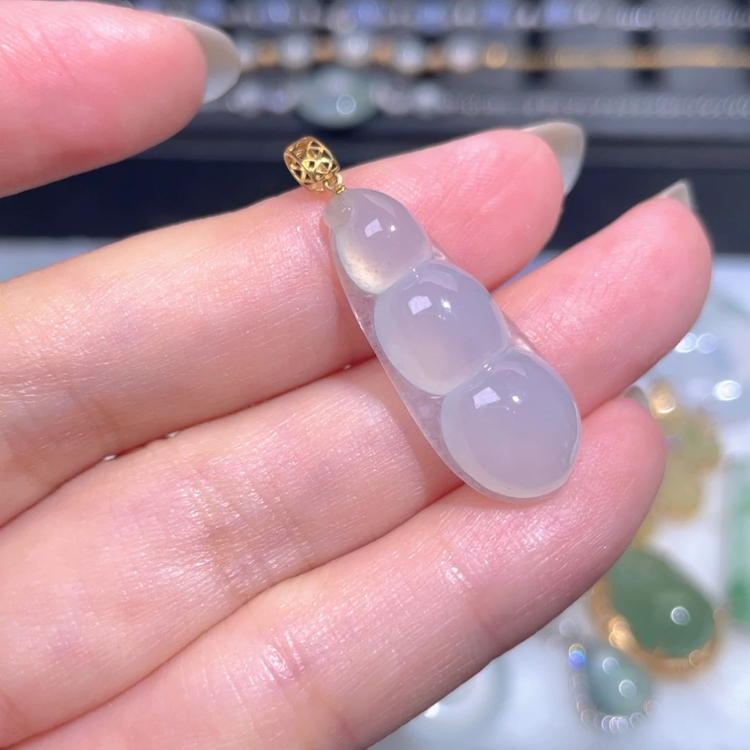 颈饰18K金镶嵌翡翠翡翠