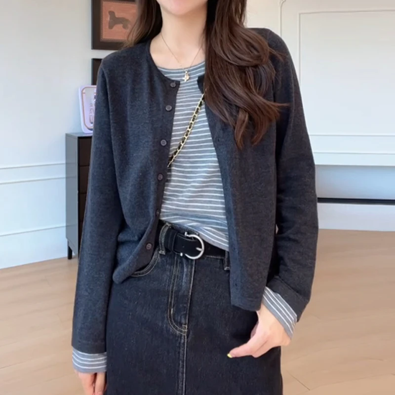 设计感条纹假两件针织衫女秋季新款胖MM大码女装显瘦百搭长袖上衣