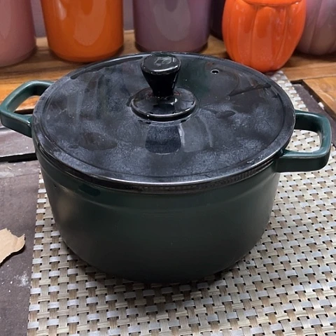 微瑕，明火，口径19高度9带盖1.8L