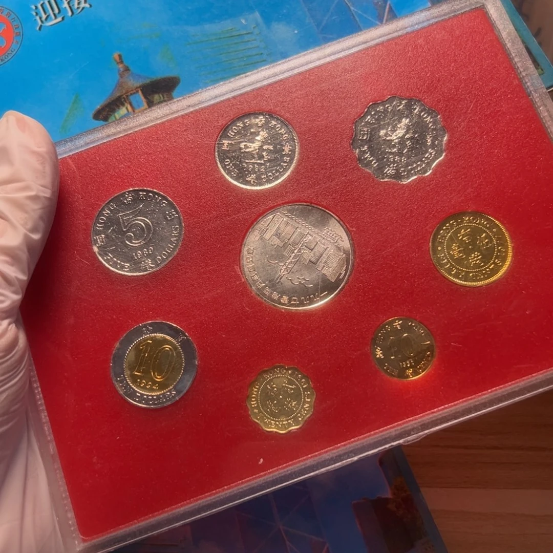 其他普通金属香港7币一章套装
