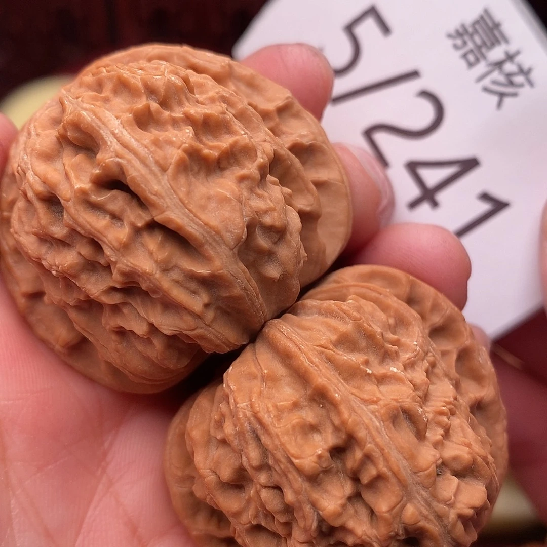 文玩核桃把件39白狮子