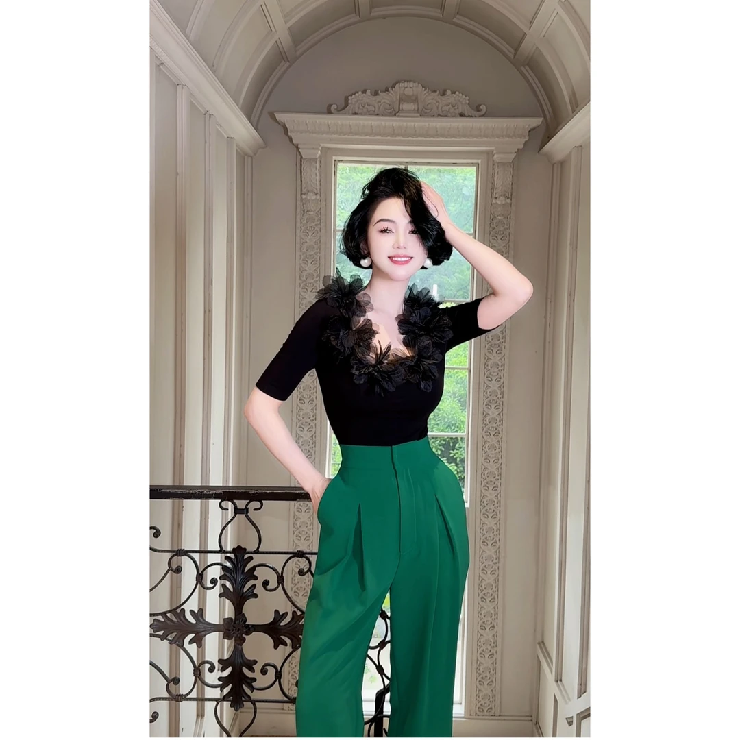 LYXJ【弗拉格花语】蕾丝花上衣2025夏季新款收腰显瘦时尚百搭上衣