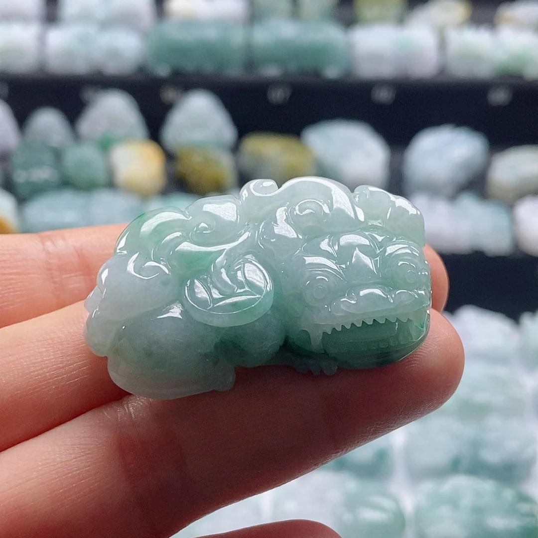 颈饰未镶嵌翡翠翡翠貔貅