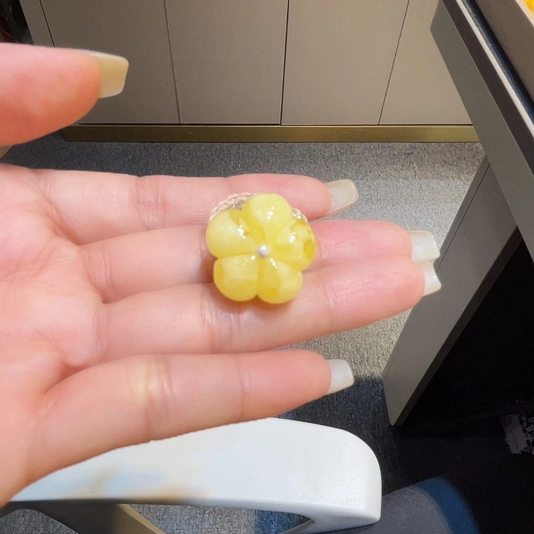 未镶嵌琥珀珠宝奇石花花戒指