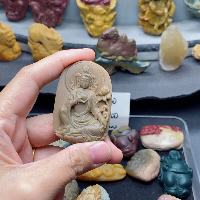 【闪购商品】定制石英质玉吊坠未镶嵌