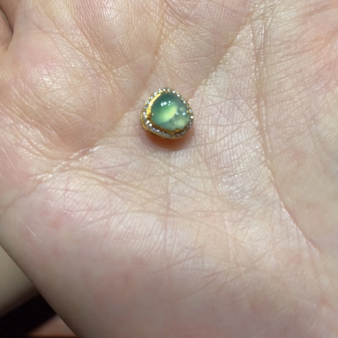 翡翠颈饰18K金镶嵌叮**力