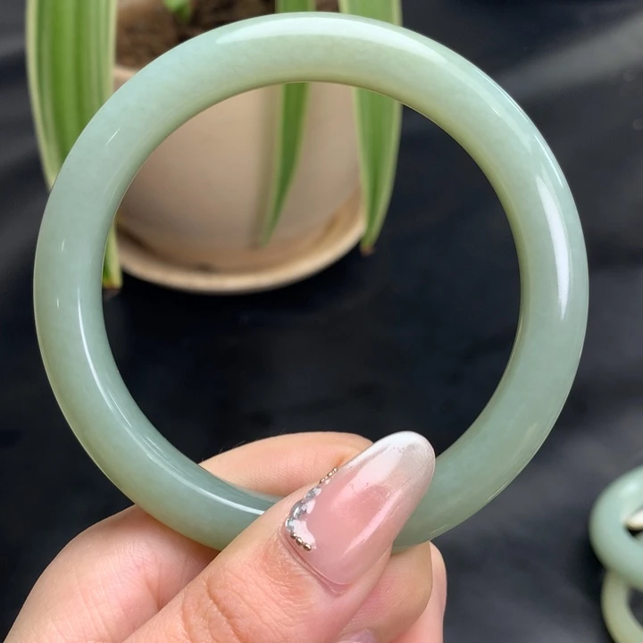 未镶嵌手镯和田玉30/61+