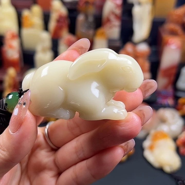 寿山石老性芙蓉石