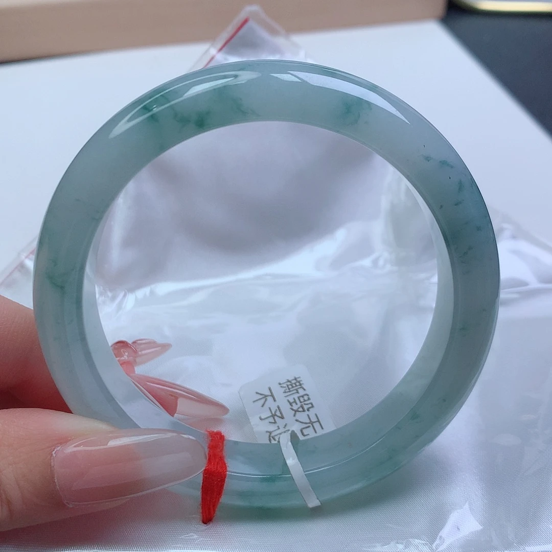 翡翠手镯未镶嵌58.7圈口