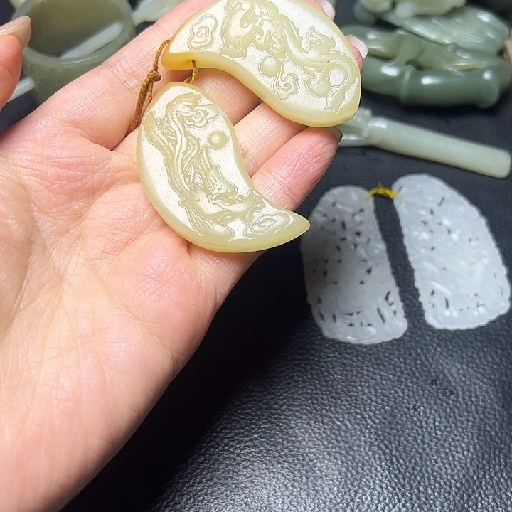 和田玉未镶嵌颈饰
