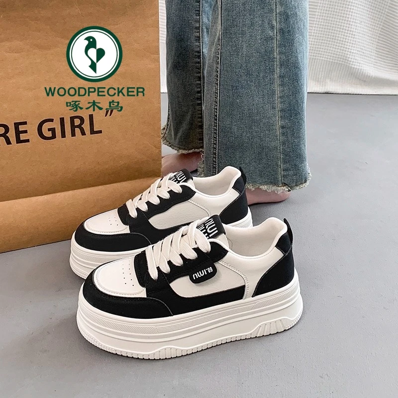 啄木鸟厚底小白鞋女2025年秋季新款百搭休闲爆款增高松糕运动板鞋